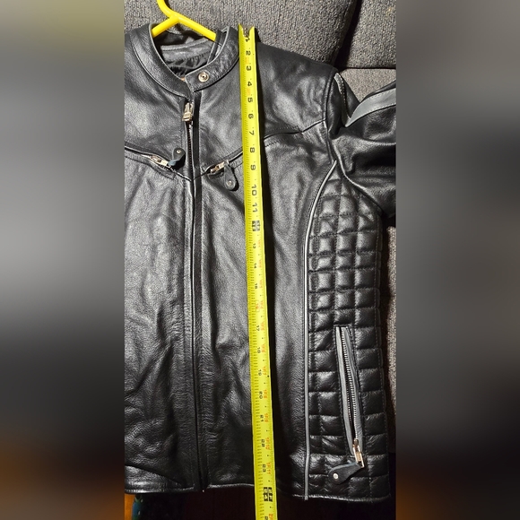 Xelement Women’s Black with Silver Multi Vented Leather Motorcycle Jacket - Picture 7 of 16